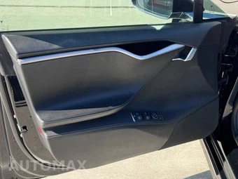 2018 Tesla Model S 75D – miniatura 12