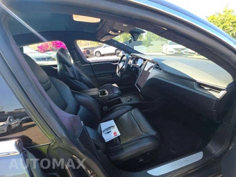 2018 Tesla Model S 75D – miniatura 15