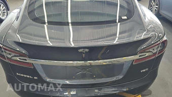 2018 Tesla Model S 75D – miniatura 32