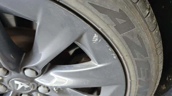 2018 Tesla Model S 75D – miniatura 37