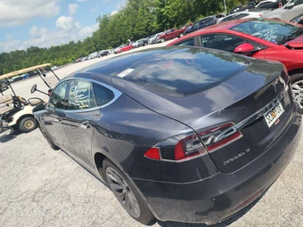 2018 Tesla Model S 75D – miniatura 6