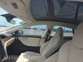 2018 Tesla Model S 75D - miniatura 17