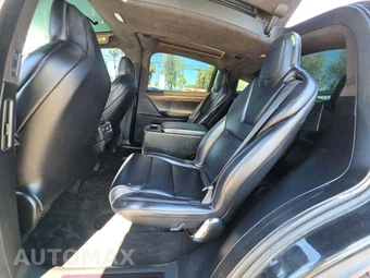 2018 Tesla Model X 100D – miniatura 10