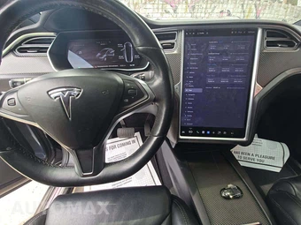 2018 Tesla Model X 100D – miniatura 10