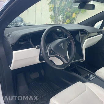 2018 Tesla Model X – miniatura 29