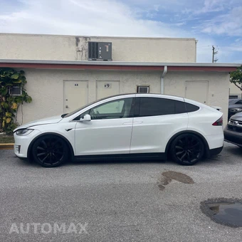 2018 Tesla Model X – miniatura 3