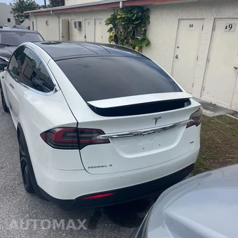 2018 Tesla Model X – miniatura 7