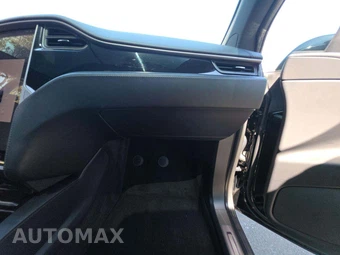 2018 Tesla Model X 75D - miniatura 16