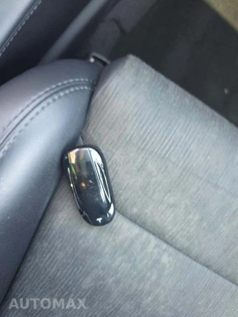 2018 Tesla Model X 75D - miniatura 5