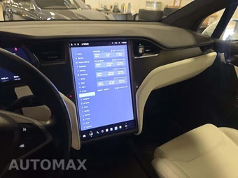 2018 Tesla Model X 75D - miniatura 9
