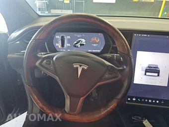 2018 Tesla Model X 75D - miniatura 10