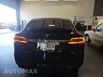 2018 Tesla Model X 75D - miniatura 5