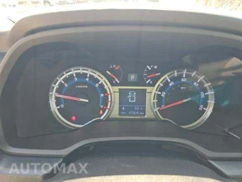 2018 Toyota 4Runner SR5 – miniatura 10