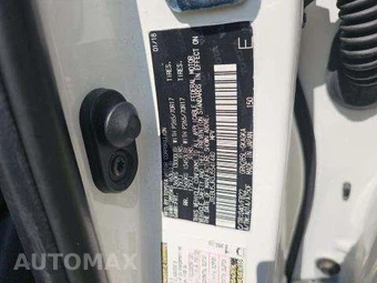 2018 Toyota 4Runner SR5 – miniatura 6