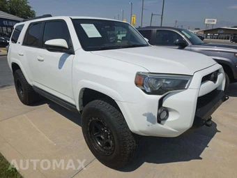 2018 Toyota 4Runner SR5 - miniatura 4