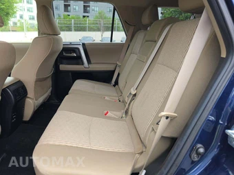 2018 Toyota 4Runner SR5 – miniatura 10