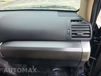 2018 Toyota 4Runner SR5 – miniatura 17