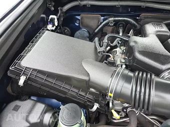 2018 Toyota 4Runner SR5 – miniatura 27