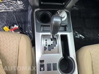 2018 Toyota 4Runner SR5 – miniatura 28