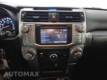 2018 Toyota 4Runner SR5 – miniatura 11