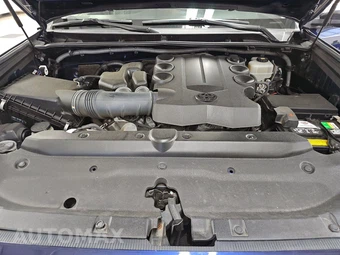 2018 Toyota 4Runner SR5 – miniatura 14