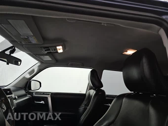 2018 Toyota 4Runner SR5 – miniatura 17