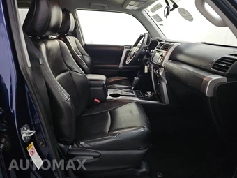 2018 Toyota 4Runner SR5 – miniatura 8