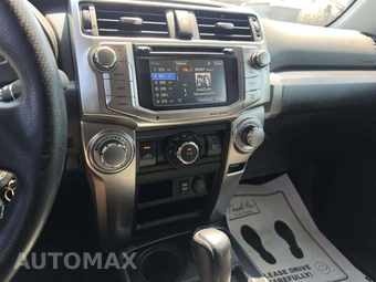 2018 Toyota 4Runner SR5 – miniatura 10