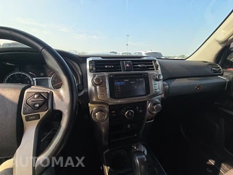 2018 Toyota 4Runner SR5 – miniatura 11