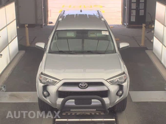 2018 Toyota 4Runner SR5 – miniatura 2