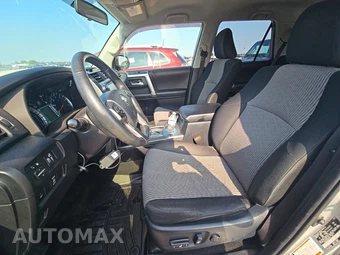2018 Toyota 4Runner SR5 – miniatura 7
