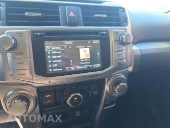 2018 Toyota 4Runner SR5 - miniatura 10