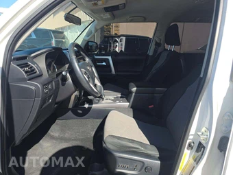 2018 Toyota 4Runner SR5 - miniatura 6