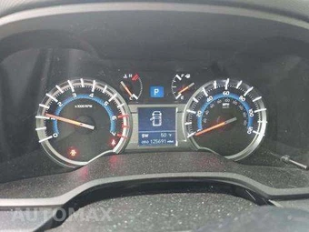2018 Toyota 4Runner SR5 Premium – miniatura 9