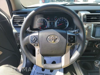 2018 Toyota 4Runner SR5 Premium – miniatura 10
