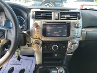 2018 Toyota 4Runner SR5 Premium – miniatura 11