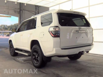 2018 Toyota 4Runner SR5 Premium – miniatura 6
