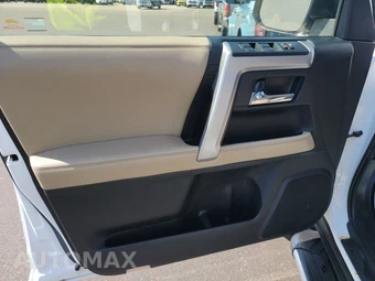 2018 Toyota 4Runner SR5 Premium – miniatura 9