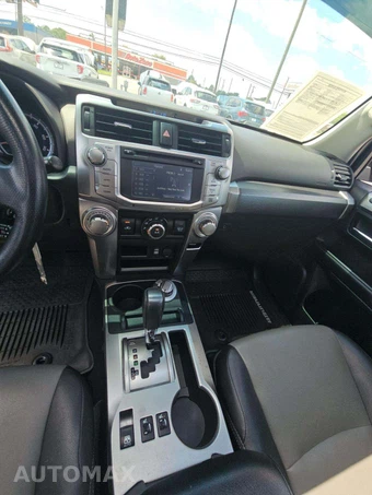 2018 Toyota 4Runner SR5 Premium – miniatura 10