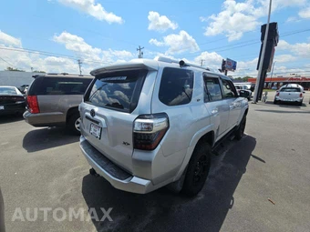 2018 Toyota 4Runner SR5 Premium – miniatura 3