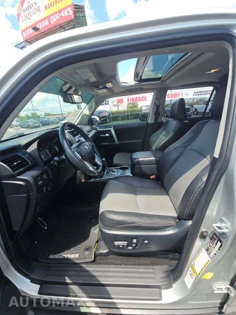 2018 Toyota 4Runner SR5 Premium – miniatura 6