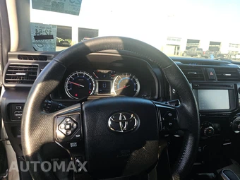 2018 Toyota 4Runner TRD Off-Road - miniatura 11