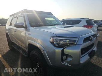 2018 Toyota 4Runner TRD Off-Road - miniatura 3