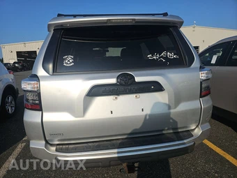 2018 Toyota 4Runner TRD Off-Road - miniatura 5