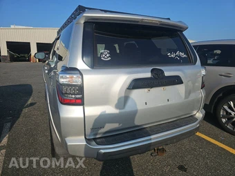 2018 Toyota 4Runner TRD Off-Road - miniatura 6