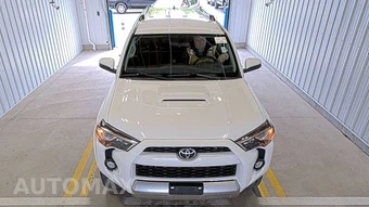 2018 Toyota 4Runner TRD Off-Road – miniatura 2