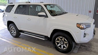 2018 Toyota 4Runner TRD Off-Road – miniatura 3