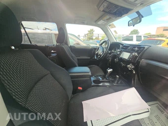 2018 Toyota 4Runner TRD Off-Road – miniatura 8