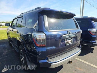 2018 Toyota 4Runner TRD Off-Road Premium - miniatura 2