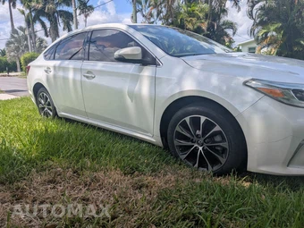 2018 Toyota Avalon XLE Premium - miniatura 2